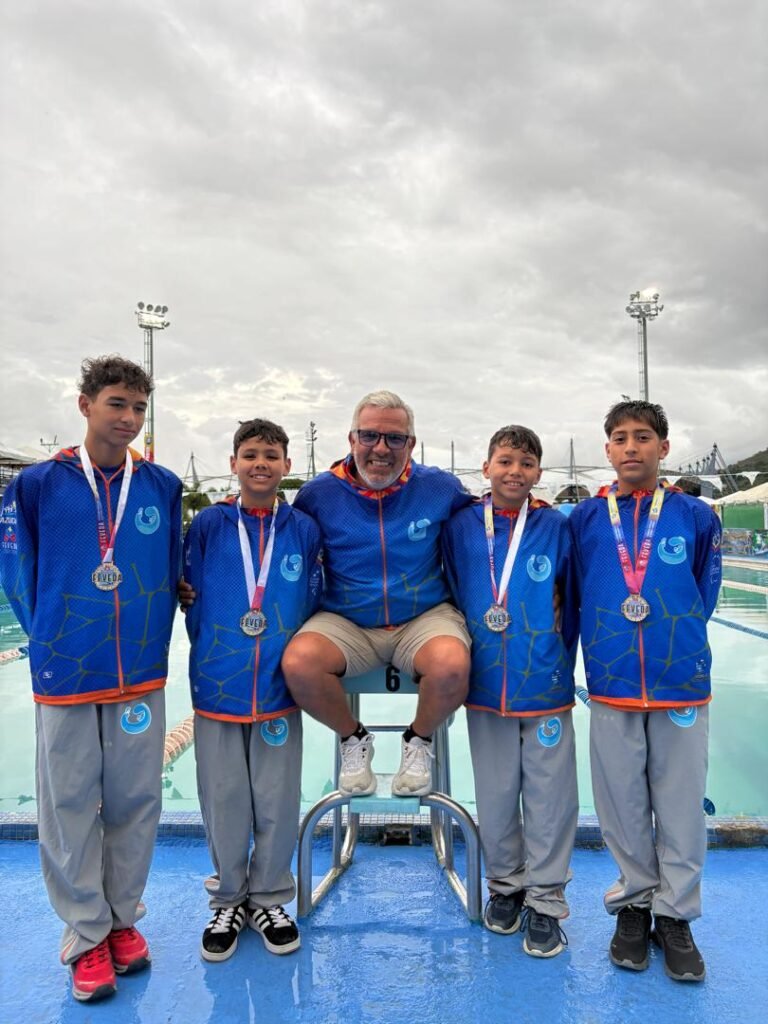 Natación zuliana brilla en Mérida: Escuela Municipal se titula campeona nacional infantil