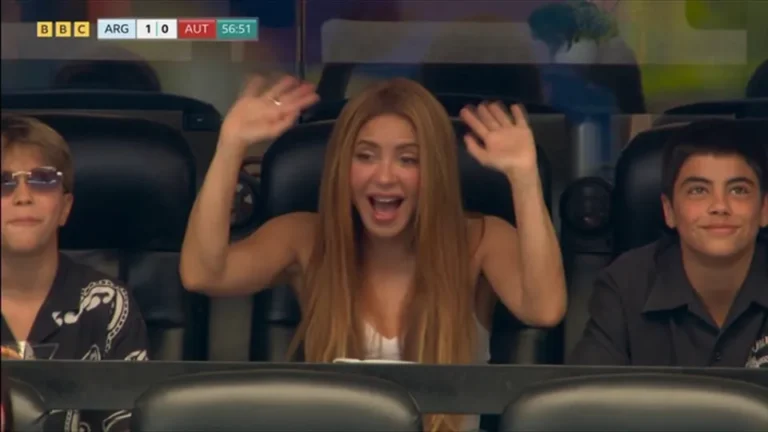 Shakira se vuelve viral por momento familiar en el Argentina–Austria