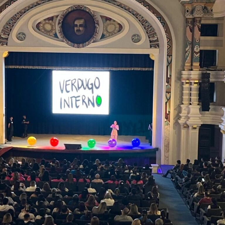 Teatro Baralt recibe jornada de inteligencia emocional con Karen Pascual