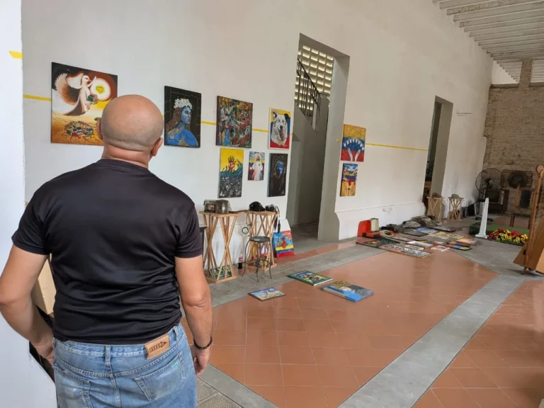 Inauguran exposición de arte con más de 30 artistas zulianos en Maracaibo