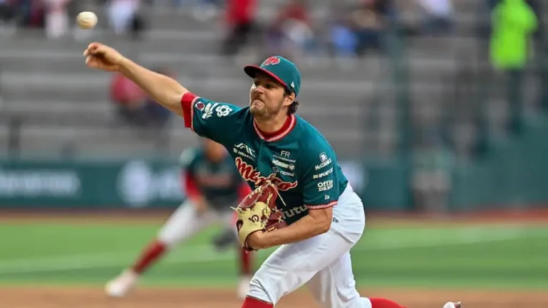 Trevor Bauer debutará en Dominicana con las Estrellas Orientales